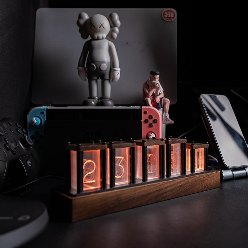 RGB Simulated Nixie Tube Clock - Desk Setup Youtube recension och pris